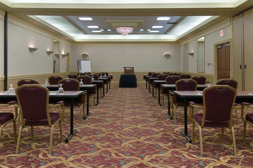Hilton Chicago/oak Lawn Hotel