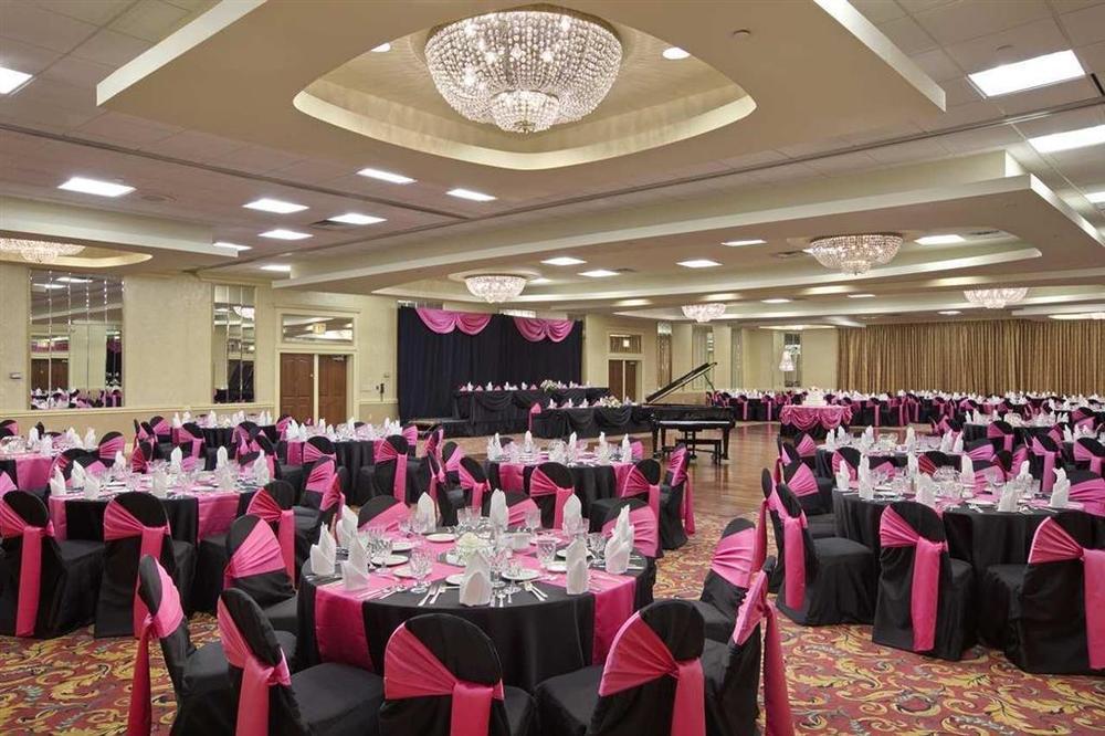 Hilton Chicago/oak Lawn Hotel 3*