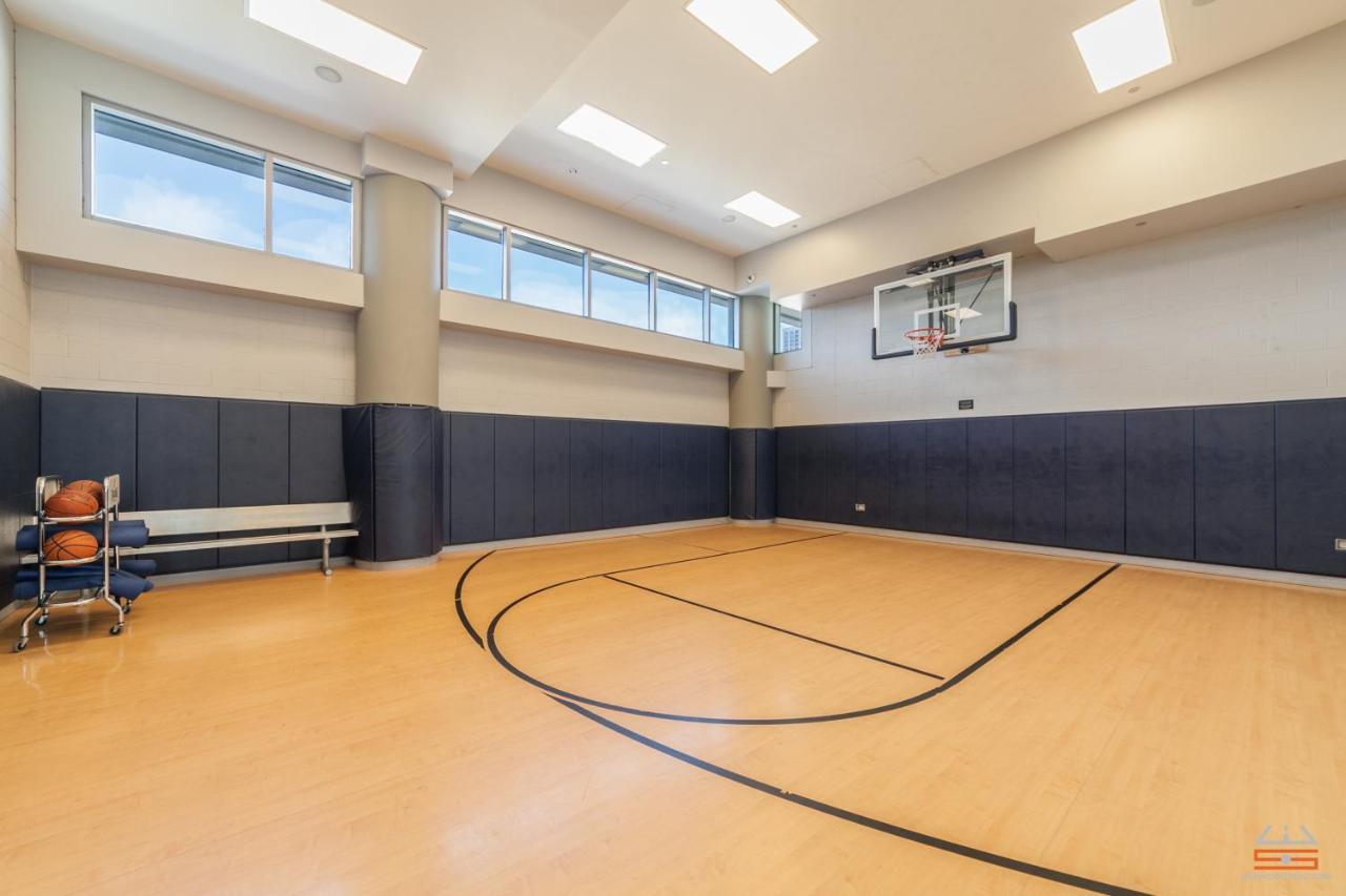 K2 Sky High With Stunning Views In West Loop *