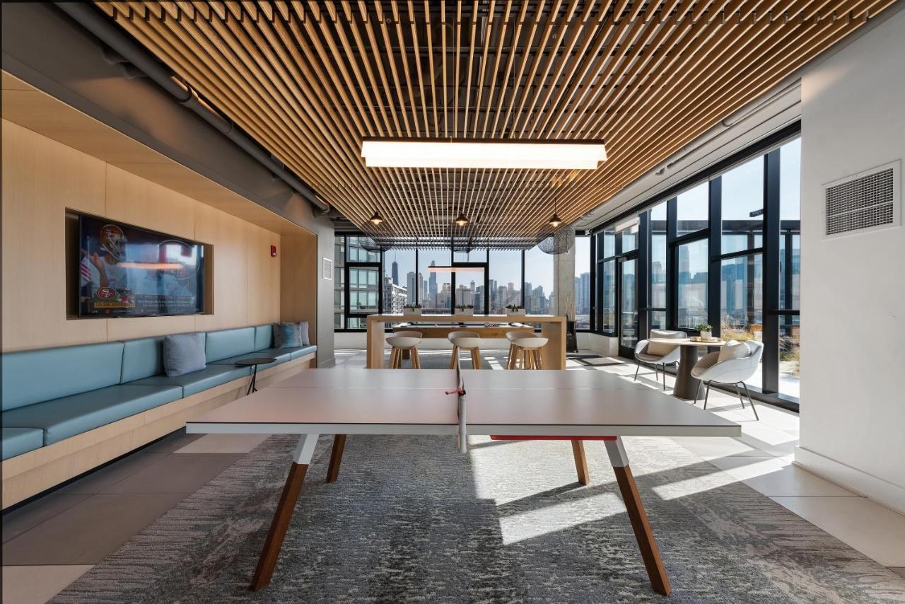 Apartment Avenir West Loop Penthouses With Iconic Views