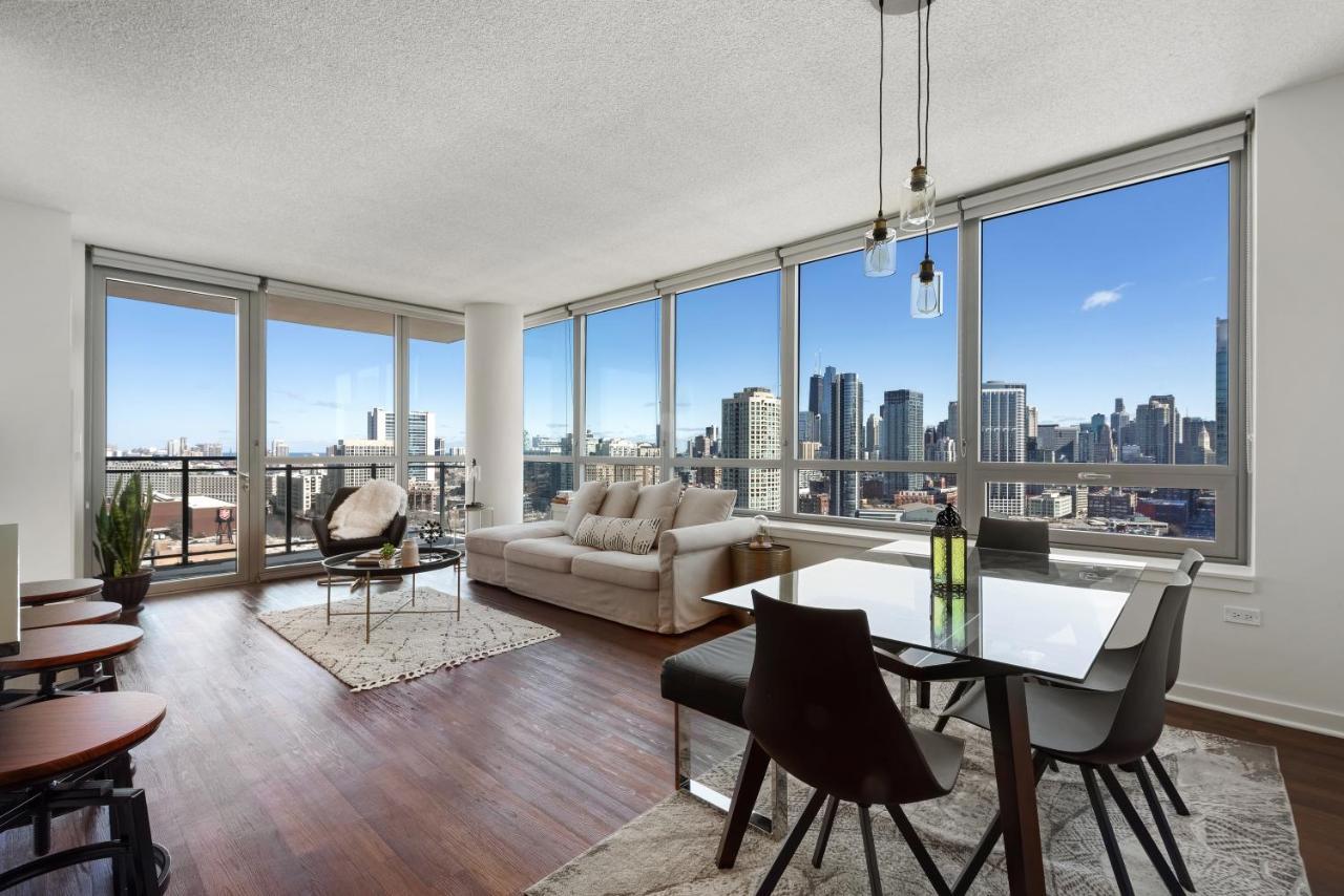 K2 Sky High With Stunning Views In West Loop Chicago
