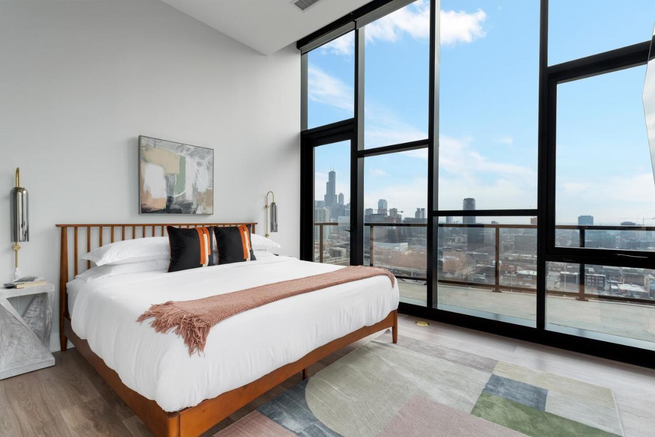 Avenir West Loop Penthouses With Iconic Views * Chicago