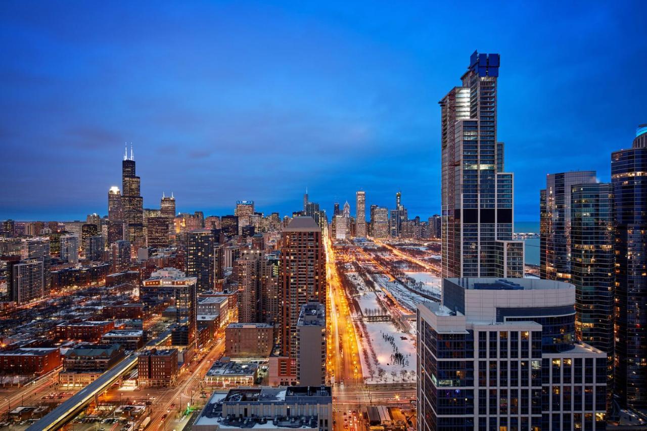 S Loop 1br W Pool Gym Roof 1 Block To L Chi-431 * Chicago