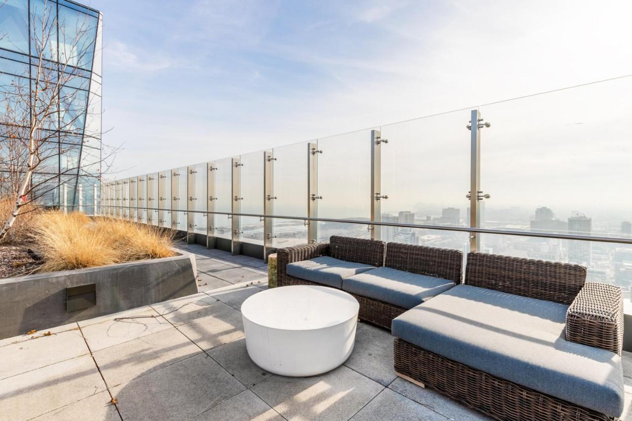 Apartment S Loop 1br W Pool Gym Roof 1 Block To L Chi-431 *