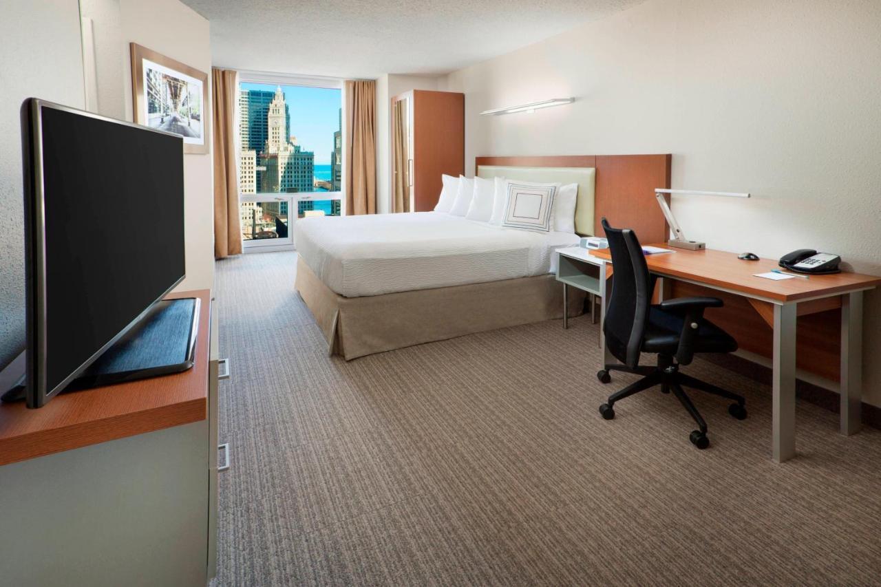 Springhill Downtown/river North Hotel Chicago