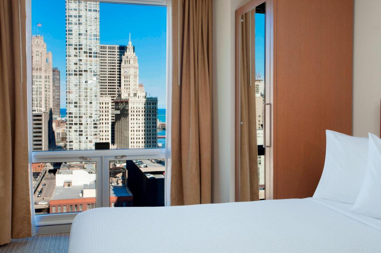 Springhill Downtown/river North Hotel Chicago