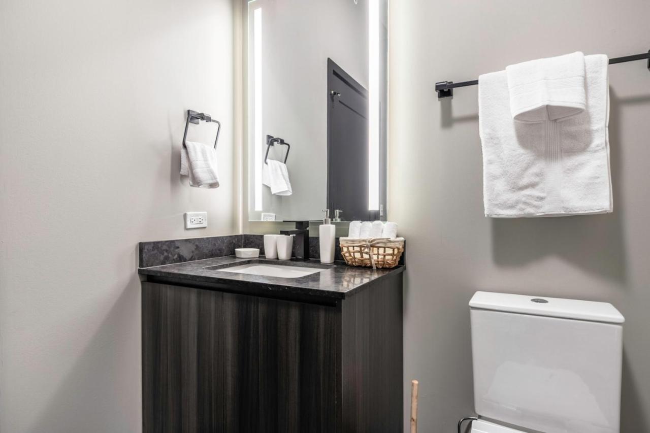 W Loop 1br W Pool Gym Nr Restaurant Row Chi-274 Apartment *