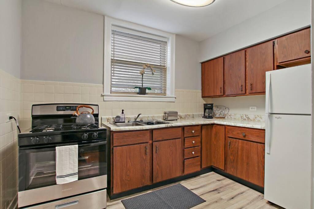 Apartment Relaxing 2br With Comfy Bedrooms - Lockwood 3