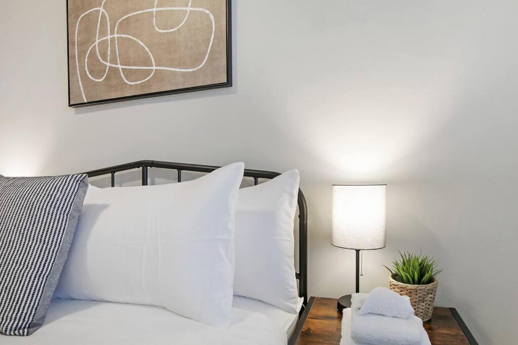 Relaxing 2br With Comfy Bedrooms - Lockwood 3 Apartment *