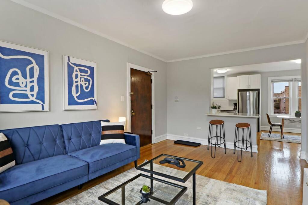 Spacious & Inviting 1br Apt In - Cullom B2 *