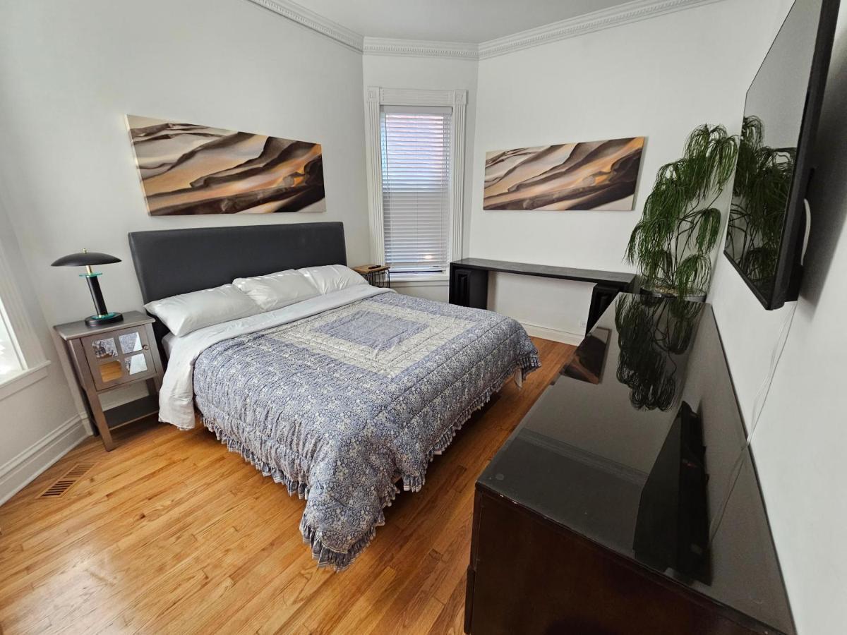 Club Salon Sleeps 10-20 Free Parking & Tv Apartamento