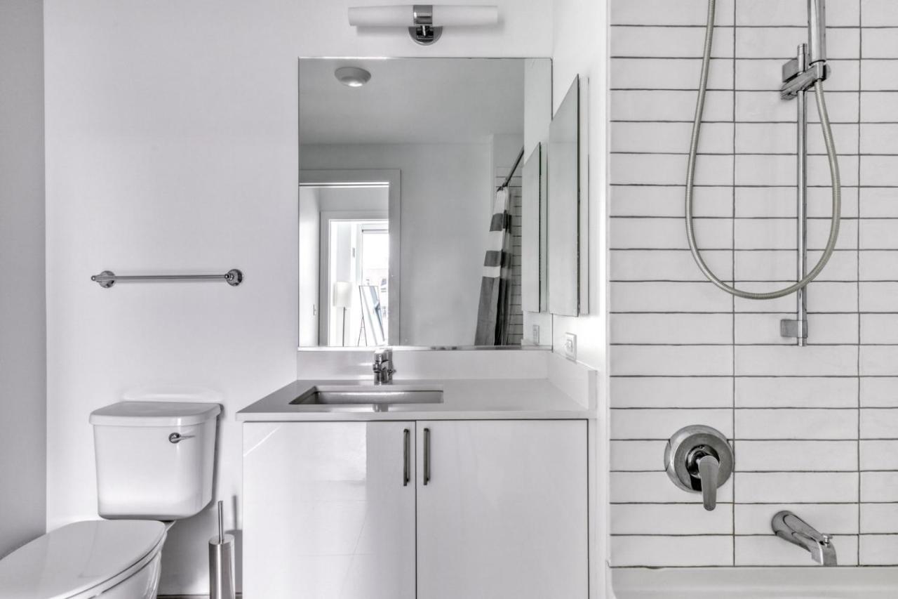 Apartment W Loop W Gym Pool In Heart Of Greektown Chi-532 Chicago