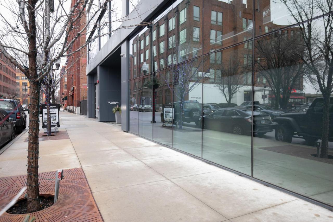 W Loop 2br W Gym Pool In Heart Of Greektown Chi-540