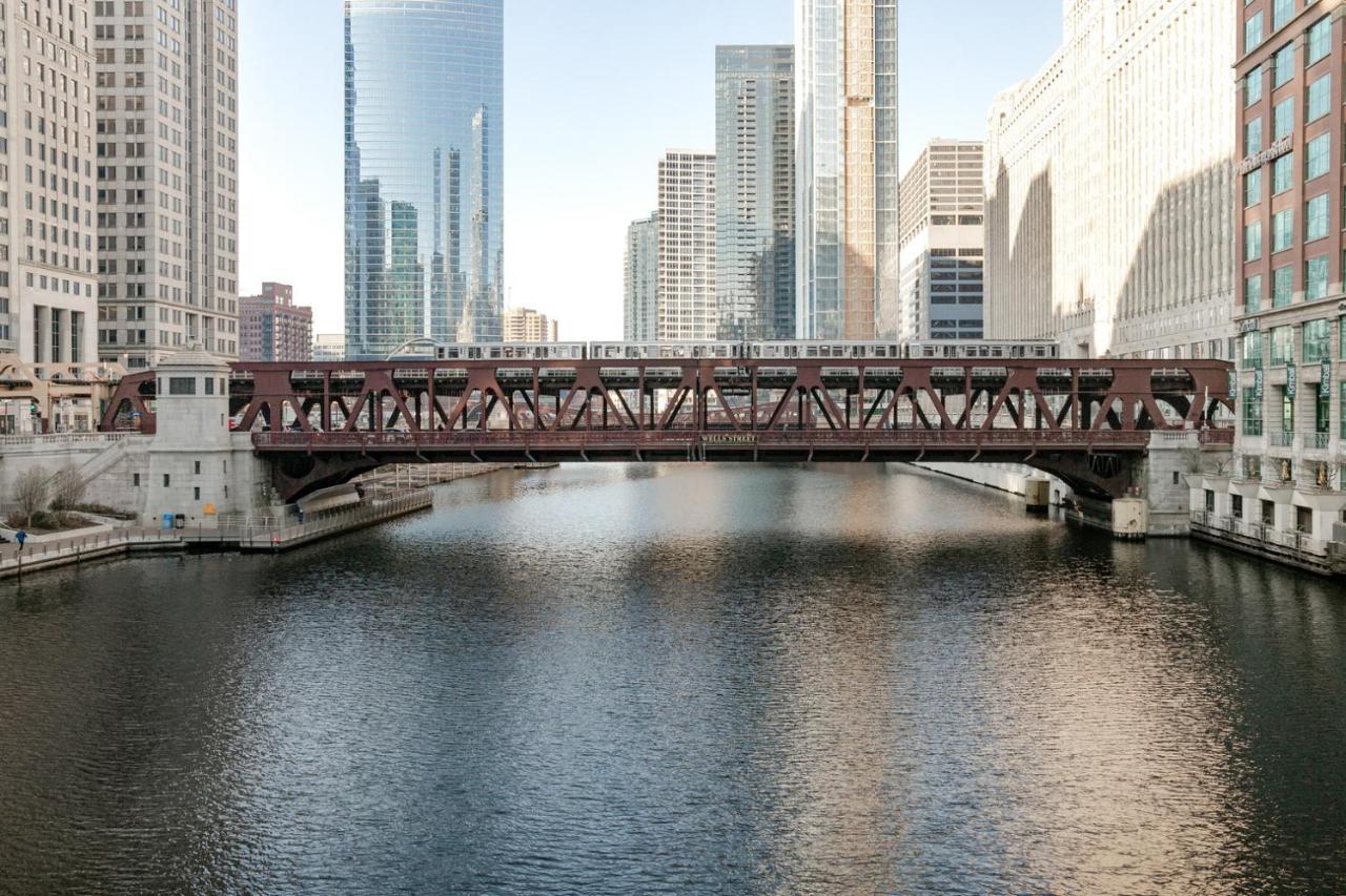 River N Studio W Gym Pool Nr L Stop Chi-366 Chicago