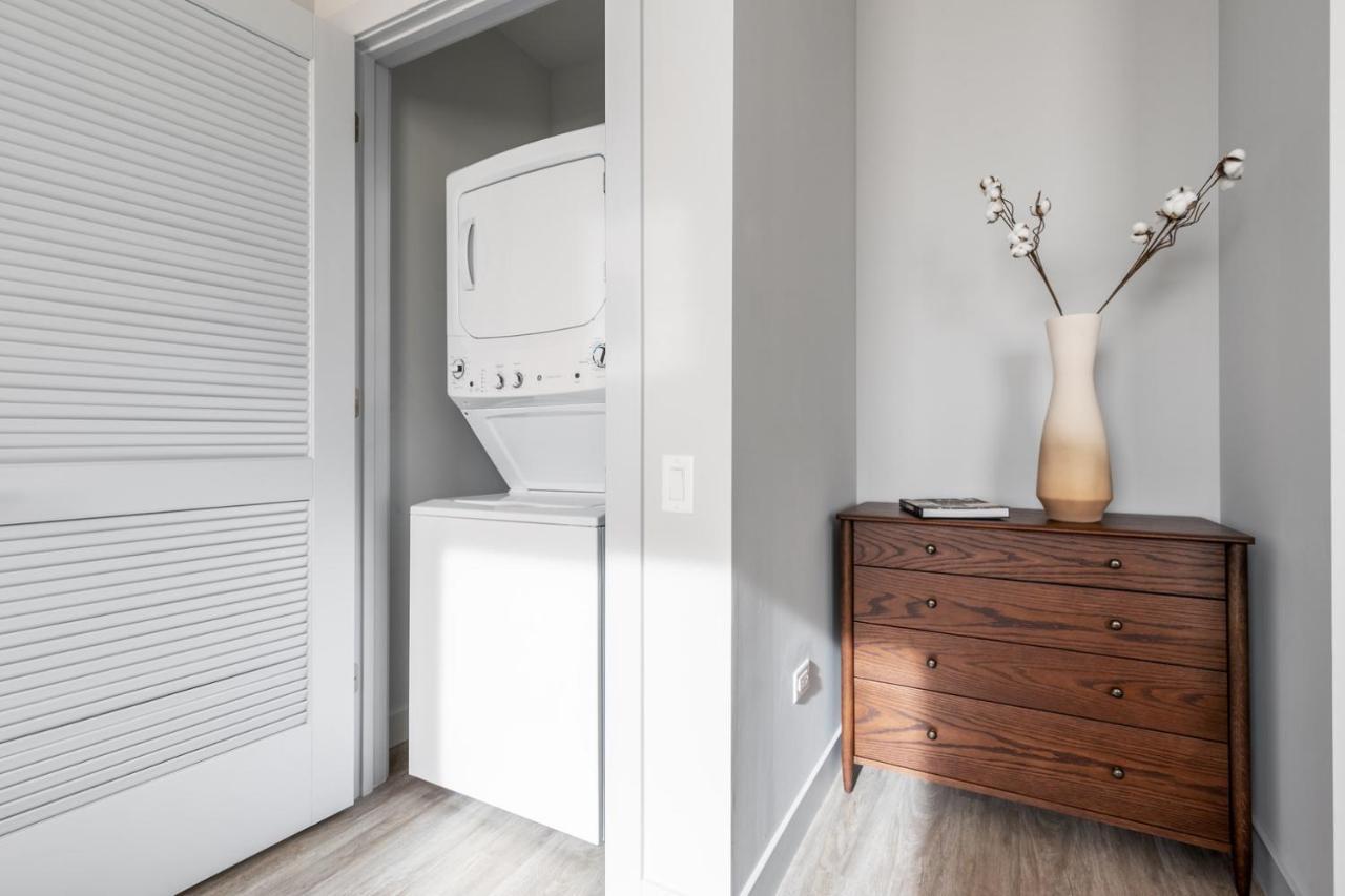 Loop 1br W Fitness Center Nr W Loop The L Chi-194 *