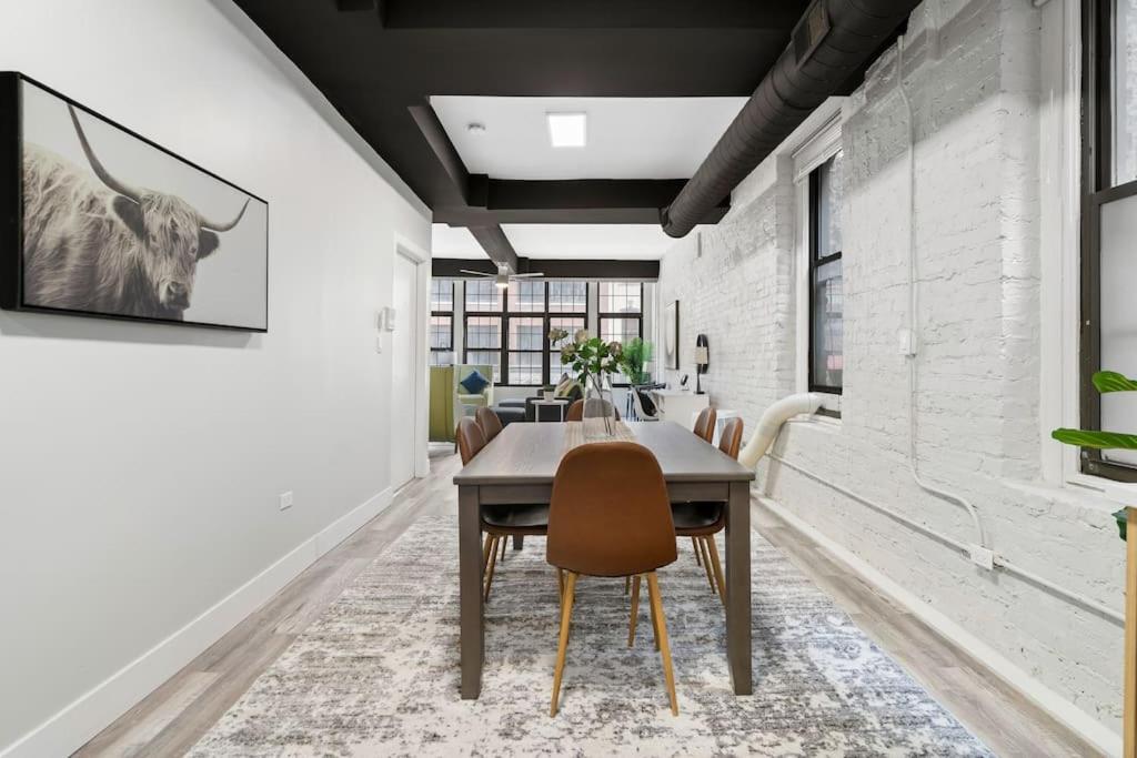 Apartamento Prime & Convenient 2br In River North - Hubbard 2