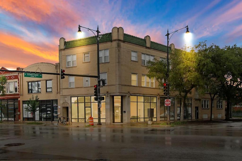 Modern & Furnished 2br With In-unit Laundry - Sunnyside 2e Chicago