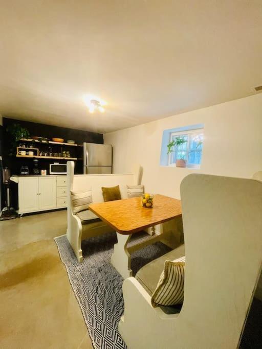 Apartment Private Garden Unit 1br/1ba *