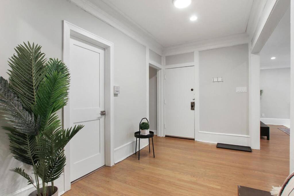 Apartment Great Location! 15 Min From Dt -historic Hyde Park *
