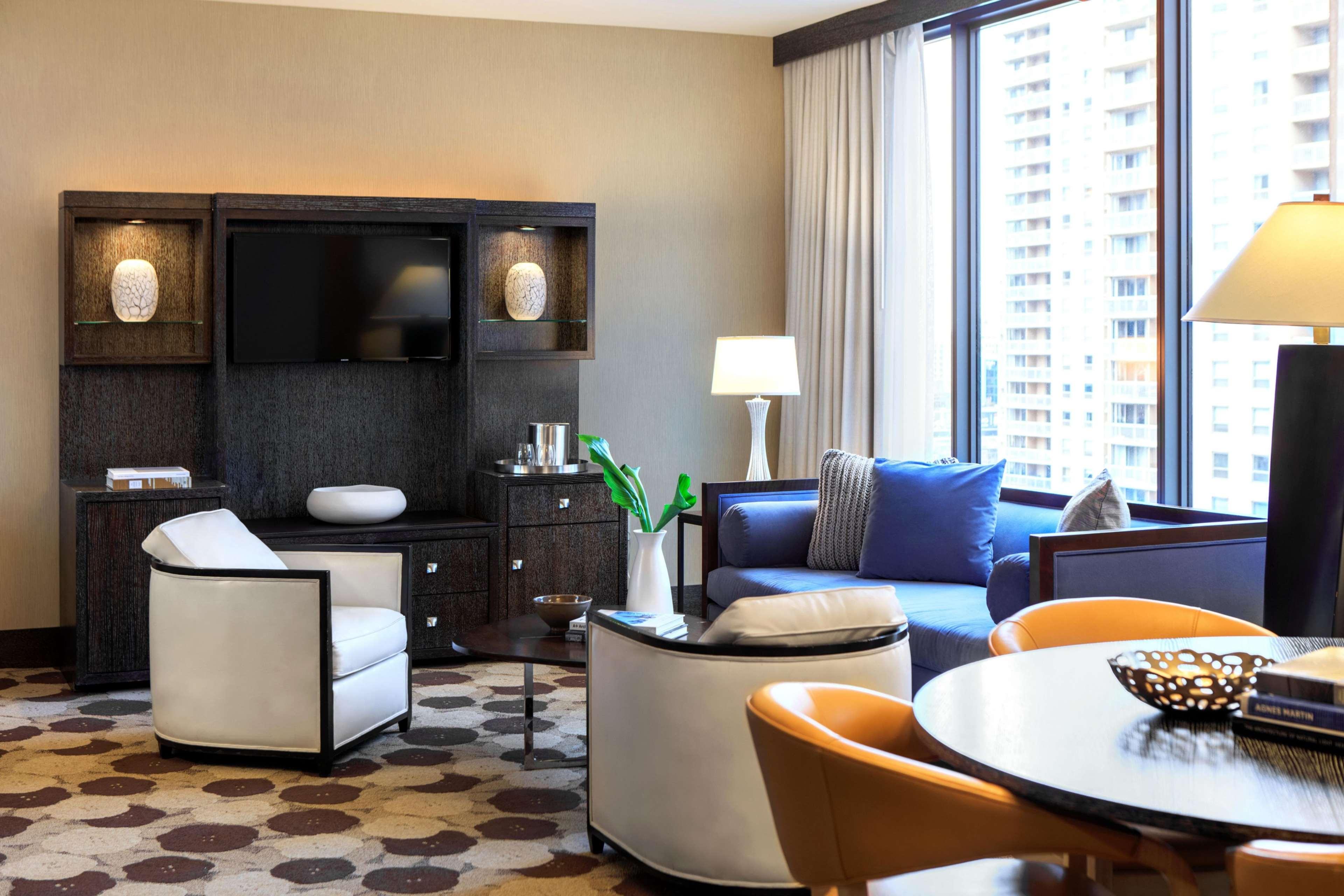 The Royal Sonesta River North Hotel 4*