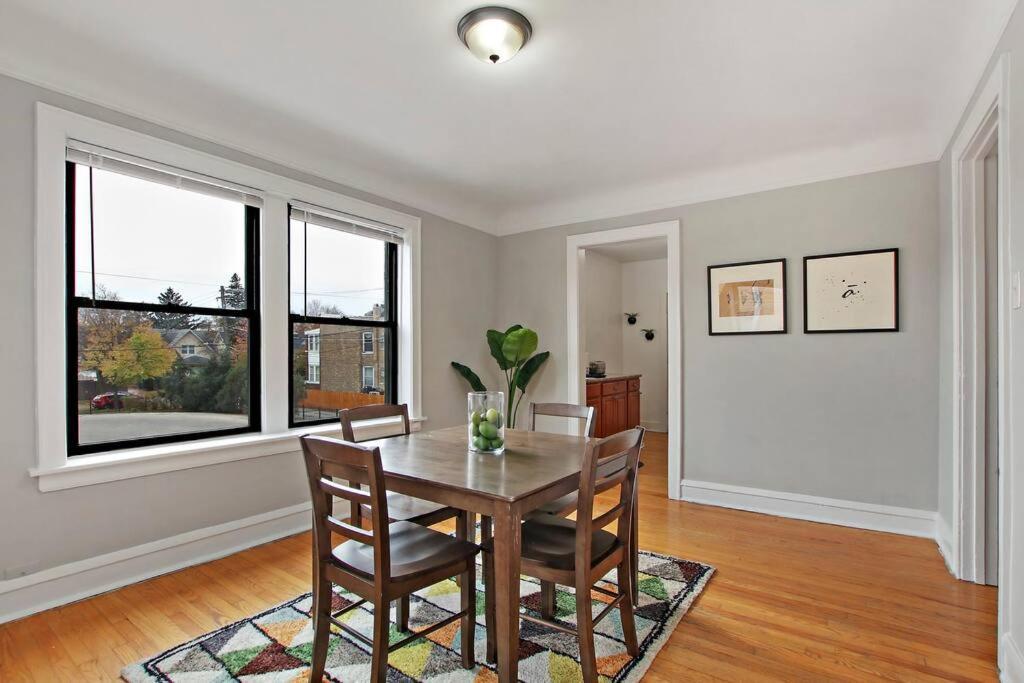 1br Vibrant & Inviting Apt In - Montrose 2e Chicago