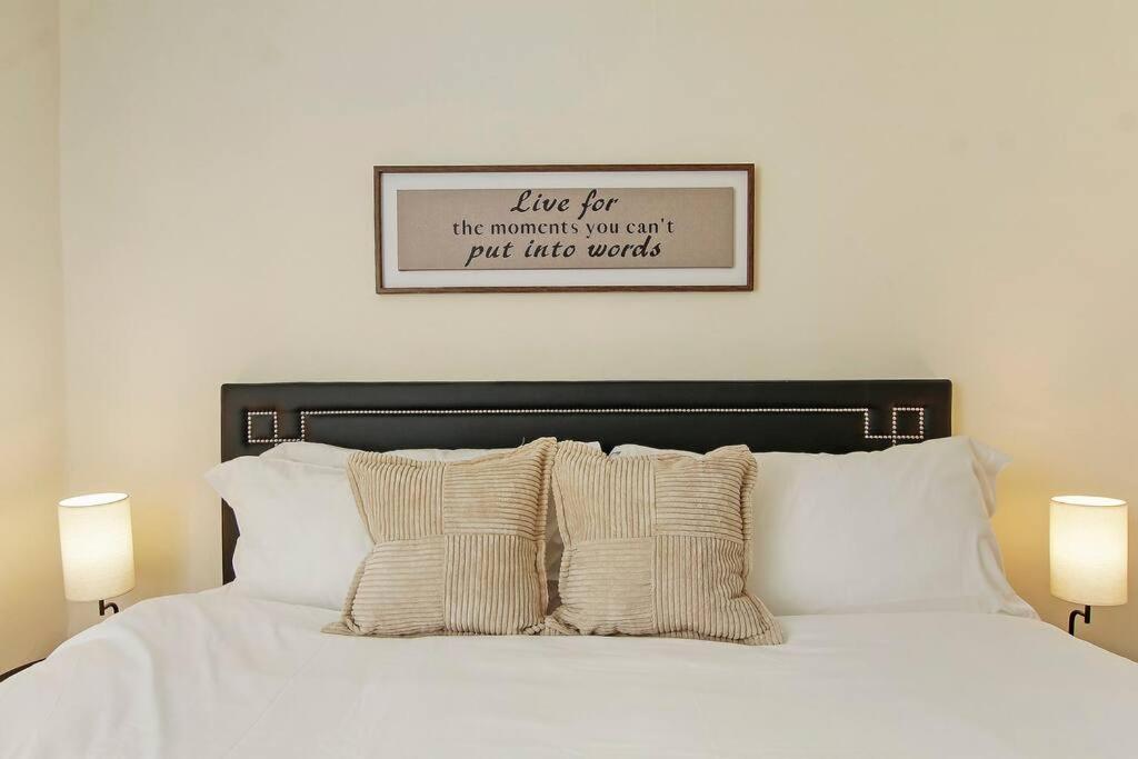 Cozy & Inviting 2br - Sunnyside 3f Chicago