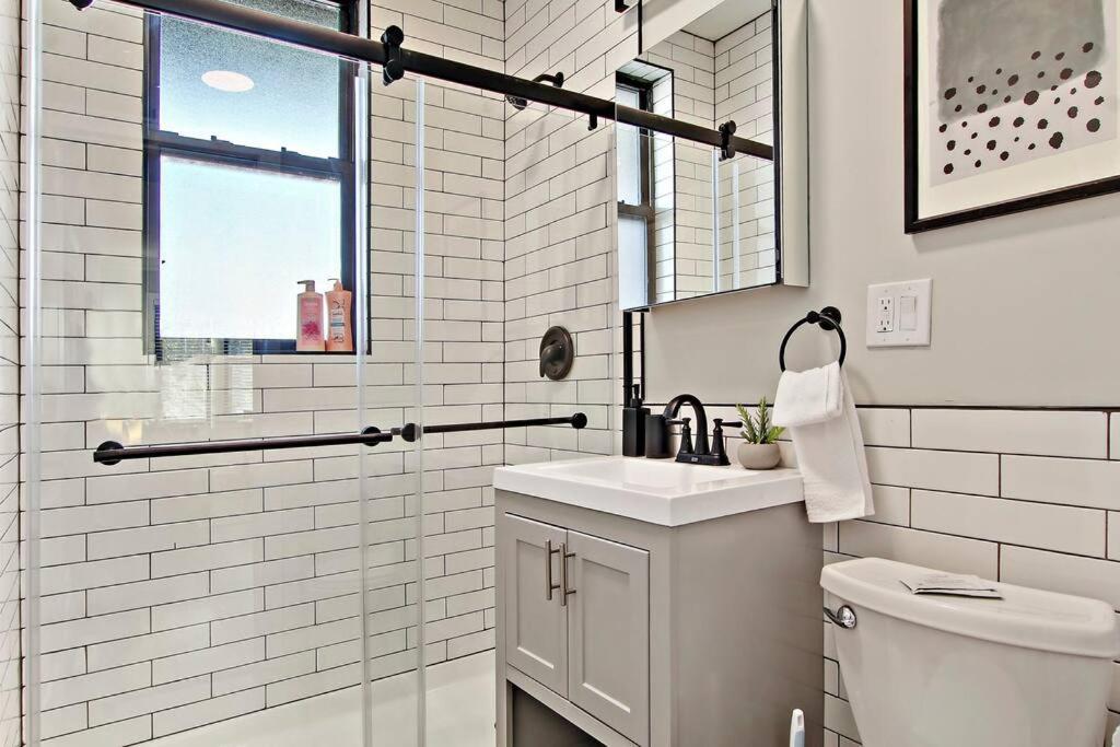 Apartment Comfortable 2br Apt - Sunnyside 2f *