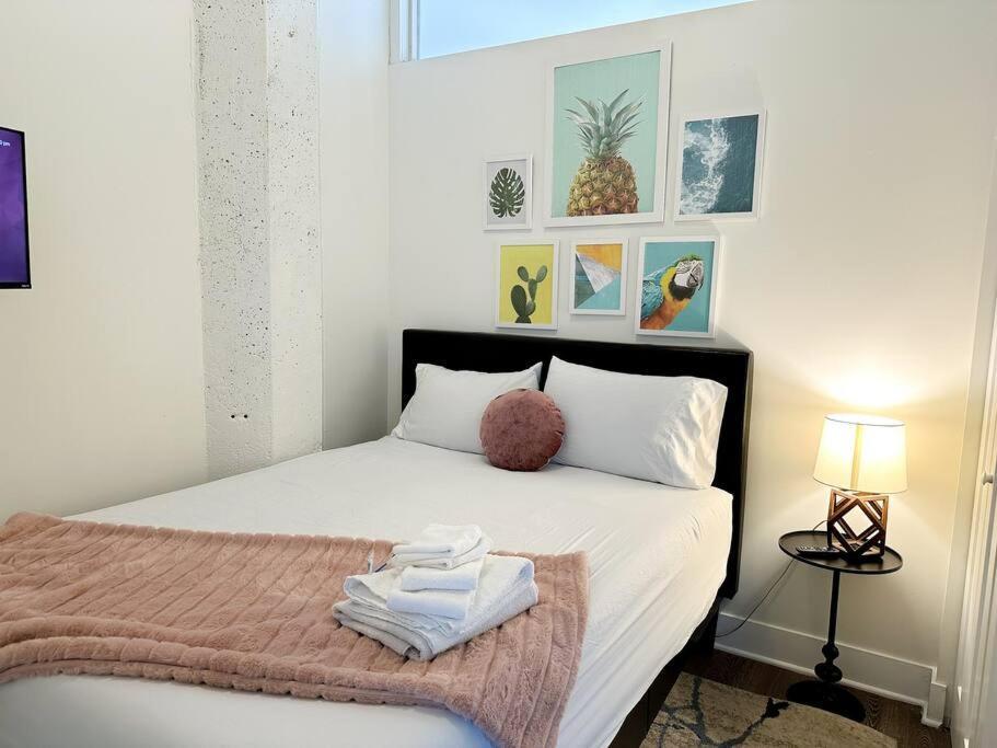 Apartment Mccormick 2b-2ba For Up To 8 Guests With Optional Parking And Gym Access Chicago