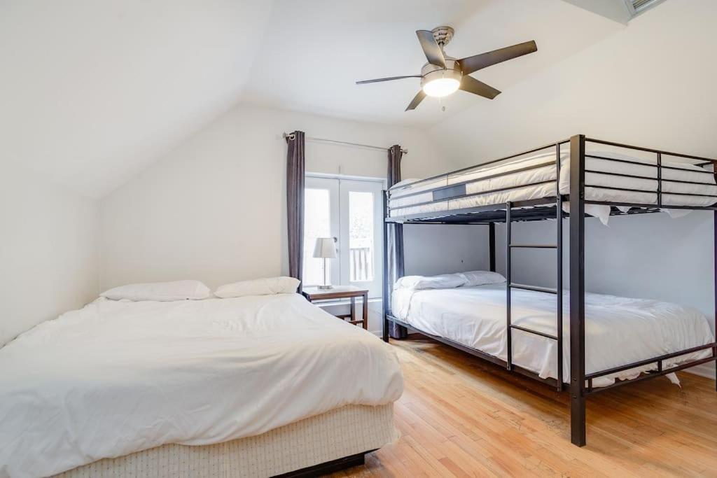 Holiday home Lincoln Park Living - 3 Queen Beds - Sleeps 6 Chicago