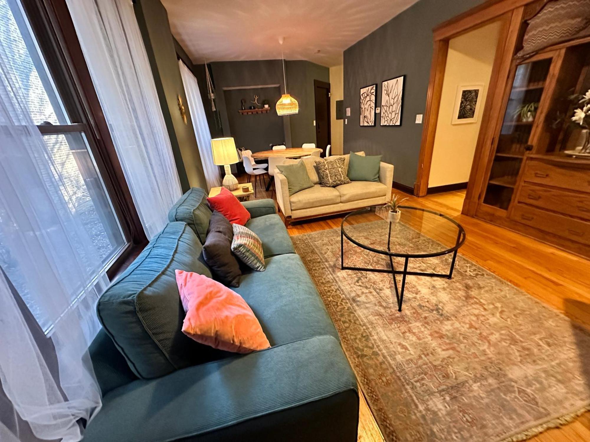 Holiday home Spacious Lakeview Hideway With Parking!