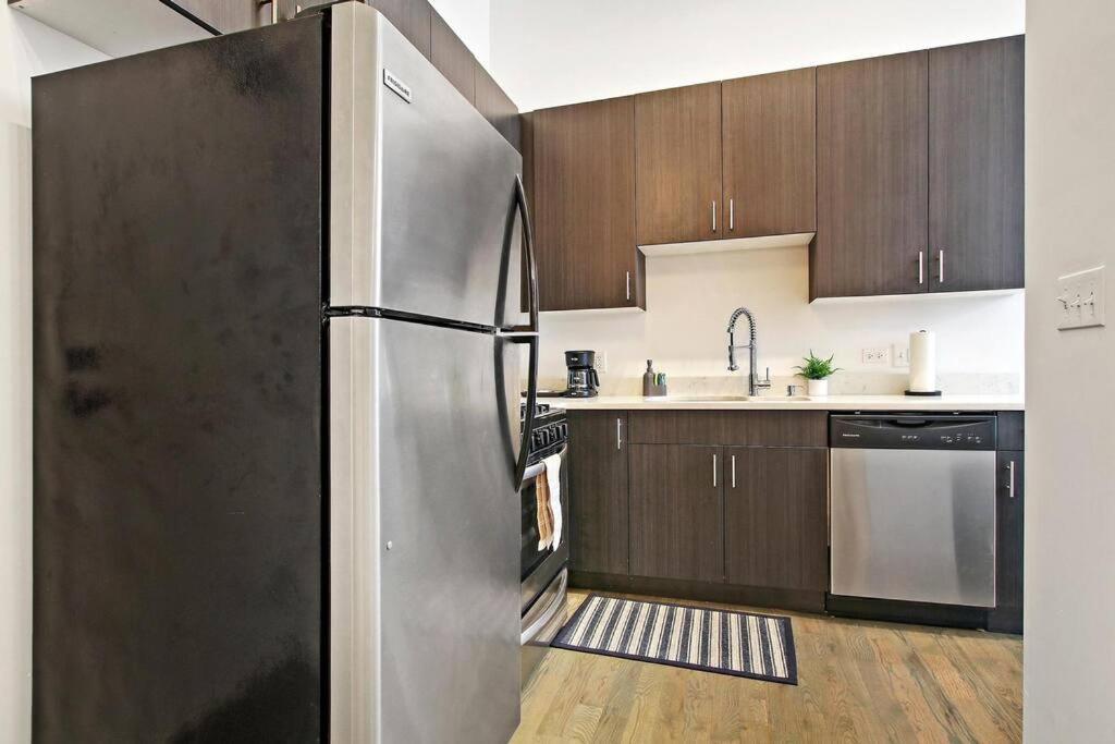 1br Adorable Apt With In-unit Laundry - 206 Apartment Chicago