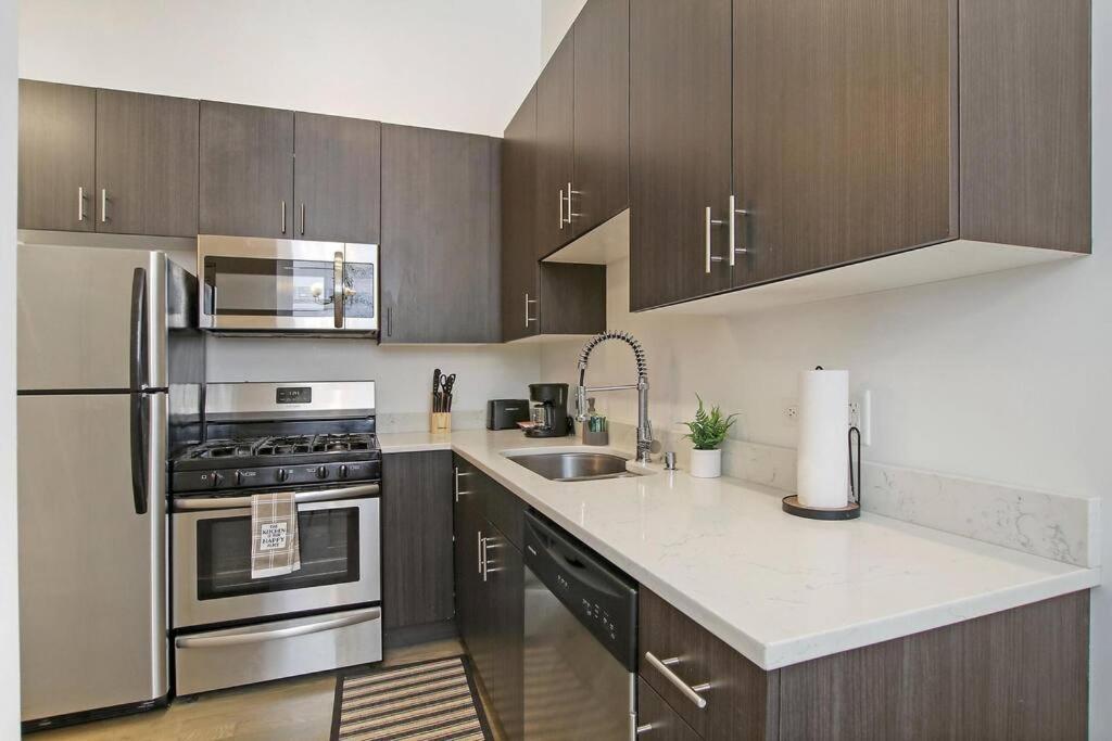 1br Adorable Apt With In-unit Laundry - 206 Chicago