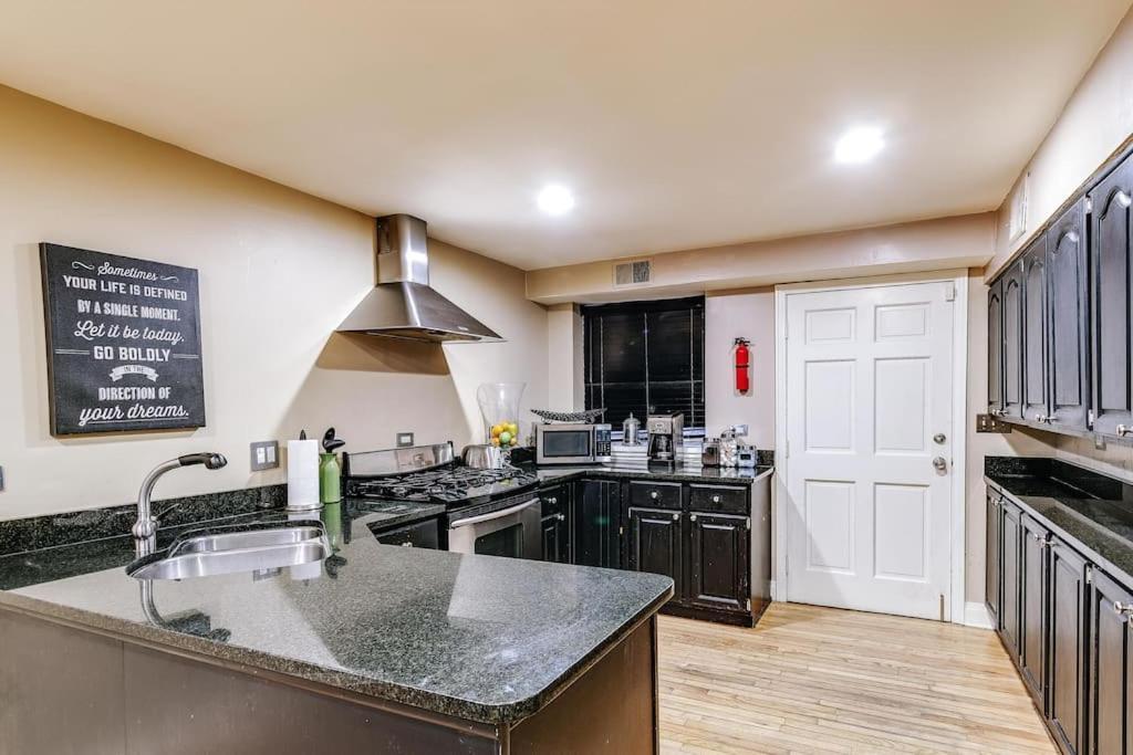 Apartamento Brownstone In Gold Coast