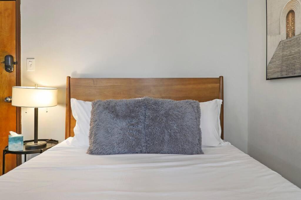 Elegant Studio Apt In - Dorchester 511 *