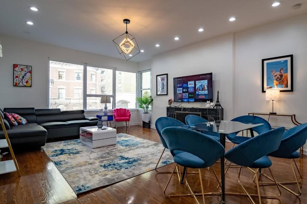 French Design Luxurious Downtown 3br Sleeps 8 Guests