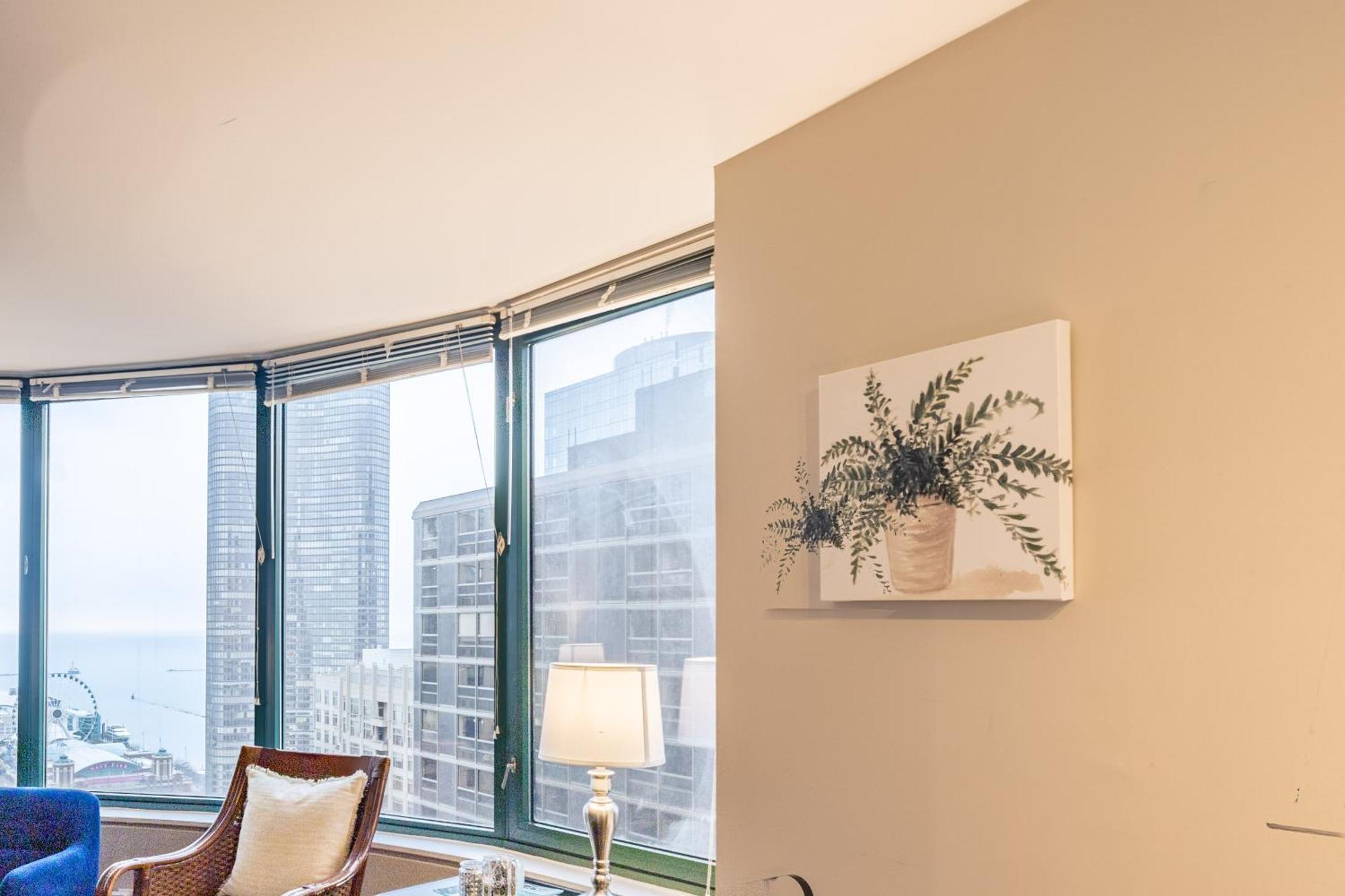 Apartment Captivating With Pier Views, Pool And Gym *