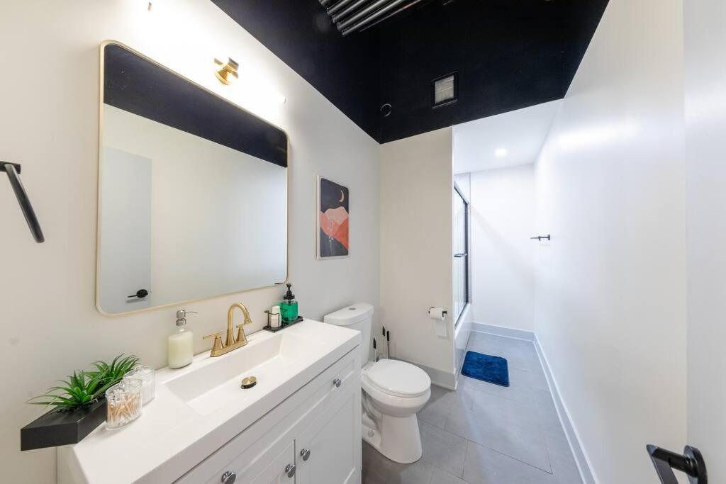 Mccormick 5br-3ba Luxury For Groups Of Up To 12 Guests With Gym Access And Optional Parking *