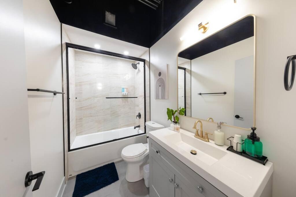 Mccormick 5br-3ba Luxury For Groups Of Up To 12 Guests With Gym Access And Optional Parking Apartment *