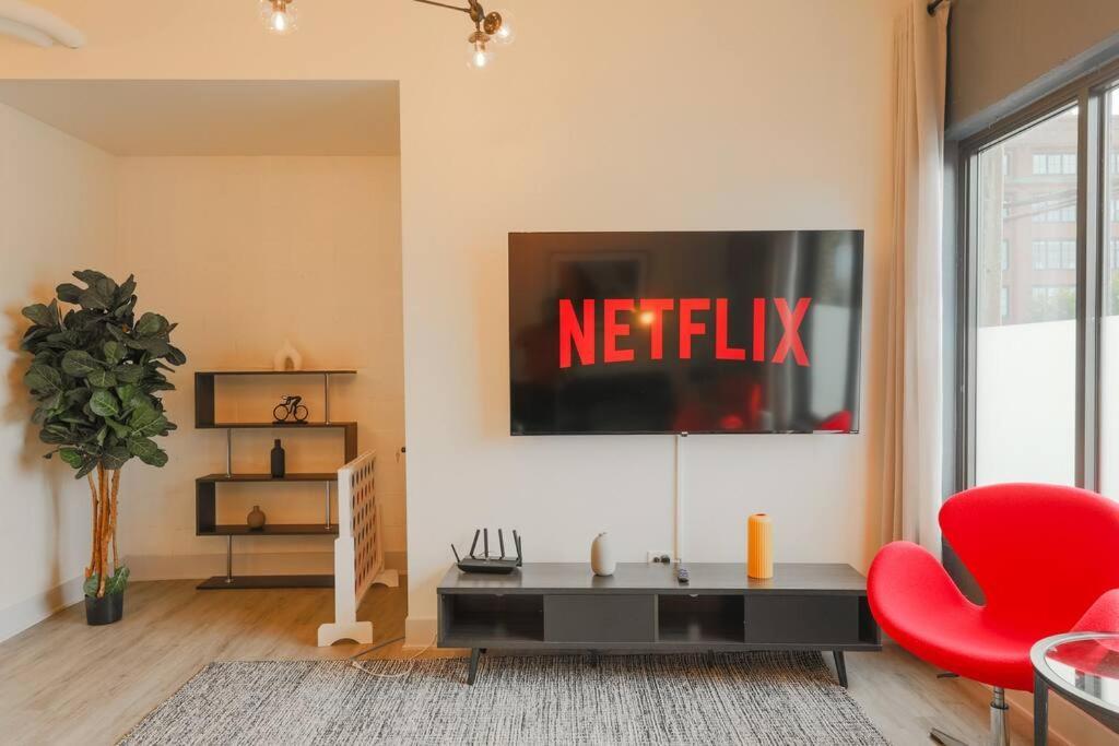 Apartment Mccormick 5br-3ba Luxury For Groups Of Up To 12 Guests With Gym Access And Optional Parking Chicago