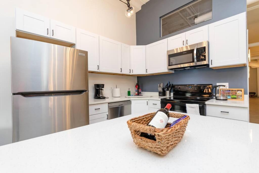 Mccormick 5br-3ba Luxury For Groups Of Up To 12 Guests With Gym Access And Optional Parking Chicago