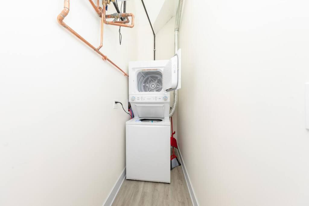Mccormick 5br-3ba Luxury For Groups Of Up To 12 Guests With Gym Access And Optional Parking *