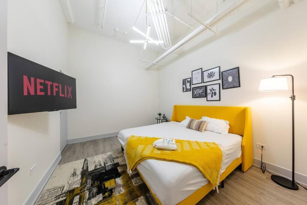 Apartment Mccormick 5br-3ba Luxury For Groups Of Up To 12 Guests With Gym Access And Optional Parking *
