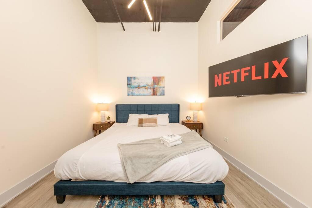 Spacious 5br Luxury Perfect For Group Sleeps 12 Near Mccormick Place, Grant Park And Soldier Field *