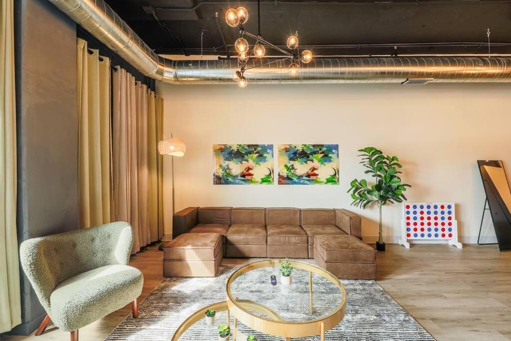 Spacious 5br Luxury Perfect For Group Sleeps 12 Near Mccormick Place, Grant Park And Soldier Field *