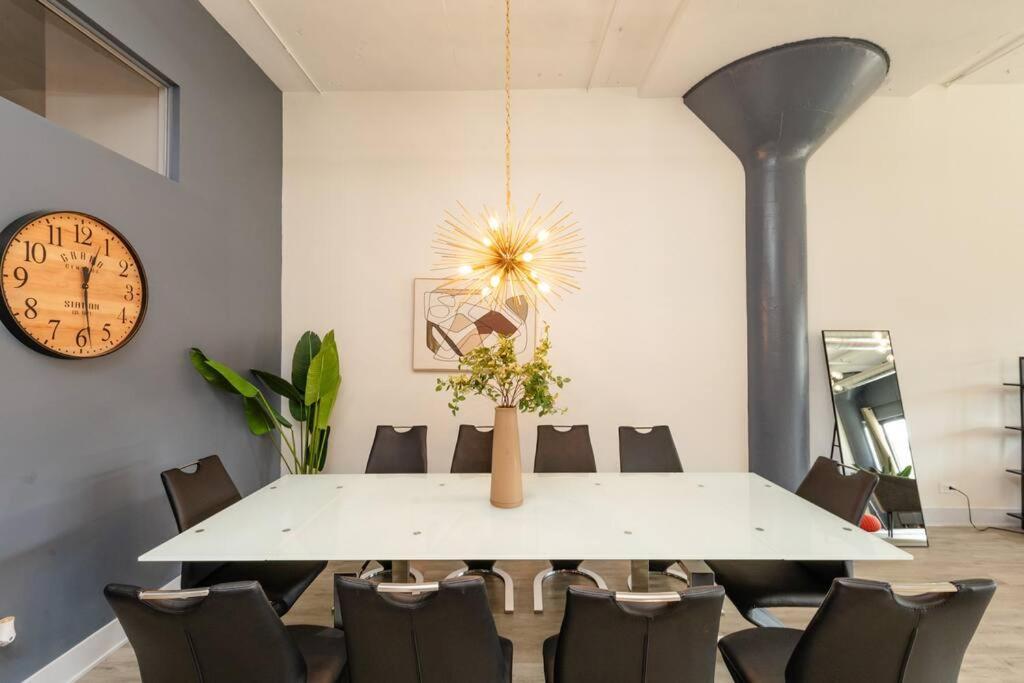 Mccormick 5br With 3ba Luxury For Groups Up To 12 Guests With Optional Parking And Gym Access Apartment *