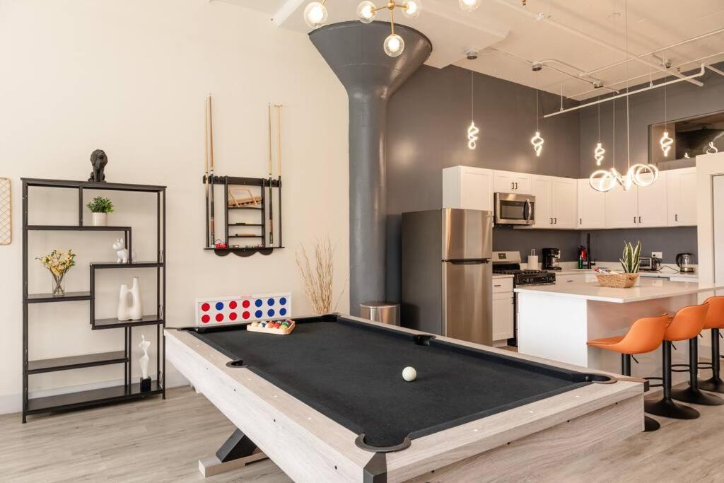 Mccormick 5br With 3ba Luxury For Groups Up To 12 Guests With Optional Parking And Gym Access *