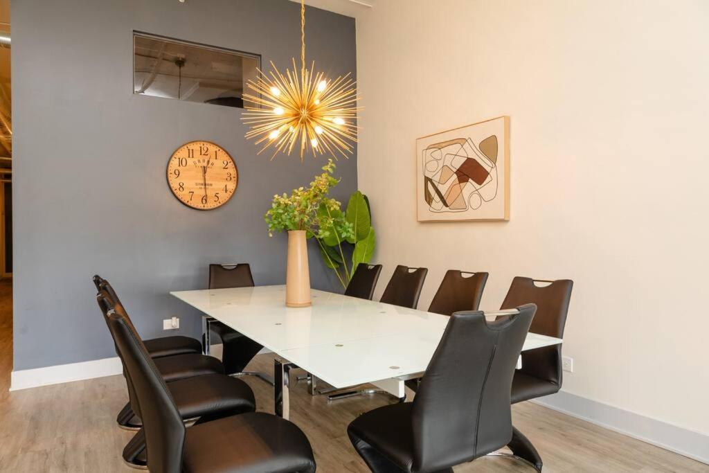 Mccormick 5br With 3ba Luxury For Groups Up To 12 Guests With Optional Parking And Gym Access Apartment *