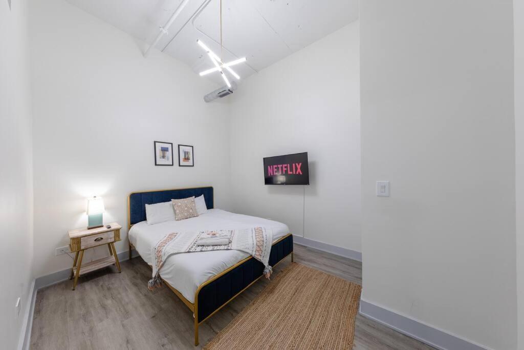 Mccormick 5br 3ba Luxury For Groups Up To 12 Guests With Optional Parking And Gym Access Apartment