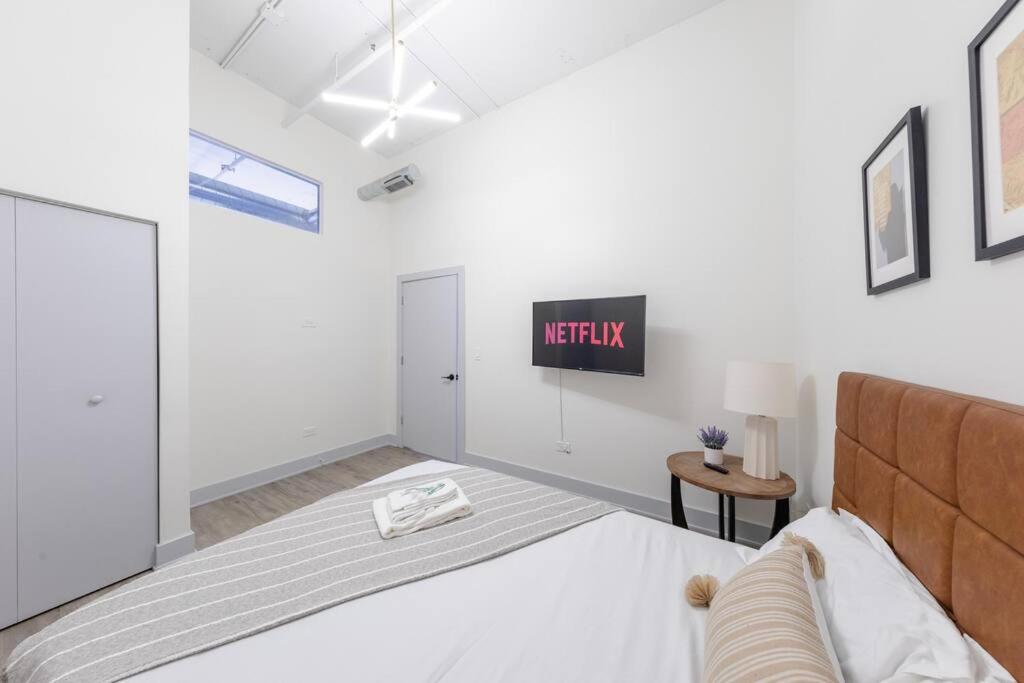 Apartment Mccormick 5br 3ba Luxury For Groups Up To 12 Guests With Optional Parking And Gym Access
