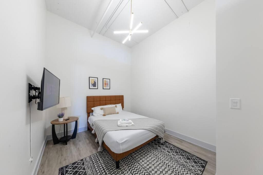 Mccormick 5br 3ba Luxury For Groups Up To 12 Guests With Optional Parking And Gym Access Apartment *